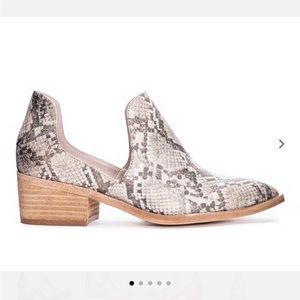 Chinese Laundry Fortune booties